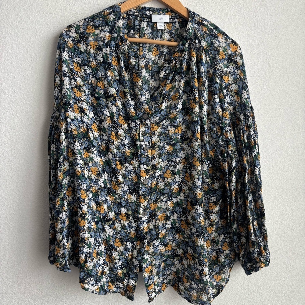 J. Jill Smocked Relaxed 100% Rayon Button Down Blouse Multicolor Wildflowers XL - Picture 2 of 9